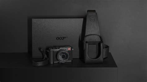 7 D Lux 007 Leica Celebrates 60 Years Of James Bond With Limited