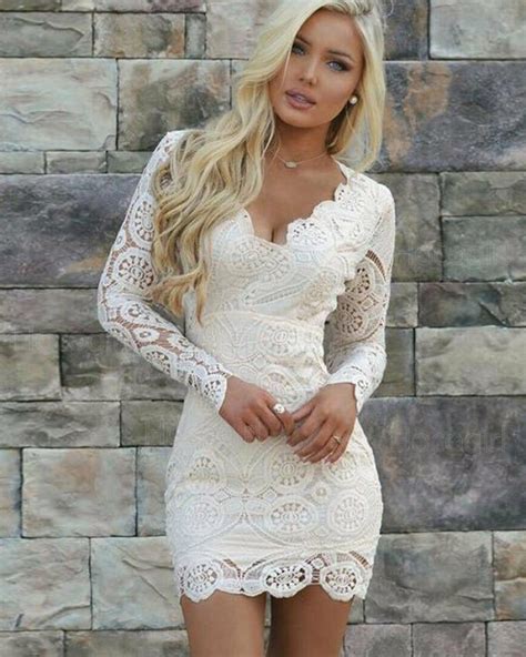 Queen Anne Tight Ivory Lace Party Dress With Long Sleeves Hd3171