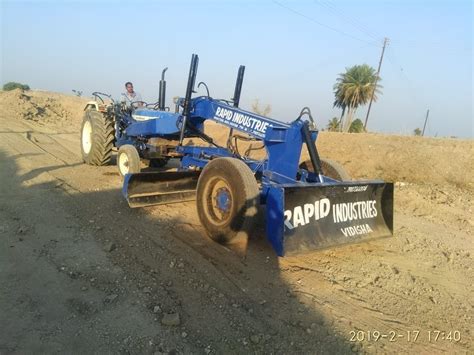 Tractor Grader Attachment ट्रैक्टर ग्रेडर In Industrial Area Vidisha