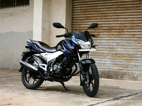 The price given is for the base model of bajaj discover 125. Bajaj Discover 125 ST - Sports Tourer Price Features India