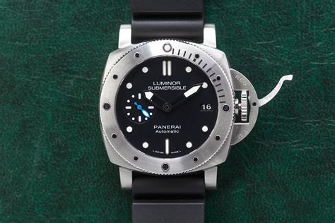 Hands On The Panerai Luminor Submersible 1950 3 Days Automatic Acciaio