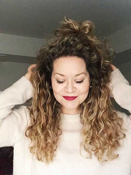 The medium to long layers cut all through the back and sides enhances the bounce and body of this magnificent hairstyle which is great to compliment those with long face shapes. 15 Best Balayage Blonde Curly Hairstyles | Hairstyles and ...