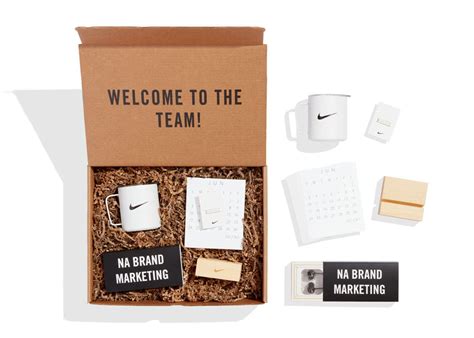 As you welcome new employees into your growing business, it's important to make them feel like a welcomed addition to the team. Resultado de imagem para mockup welcome pack | Pr kit ...