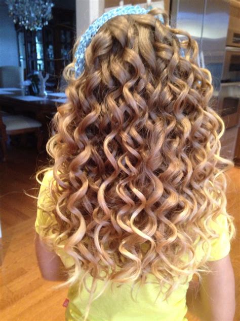 Spiral Curls Done With Small Barrel Curling Wand Spiral Hair Curls Curling Hair With Wand