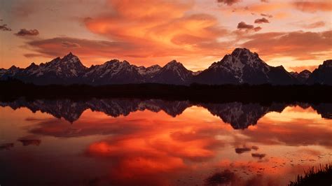 Sunset In The Mountains Wallpapers High Quality Download