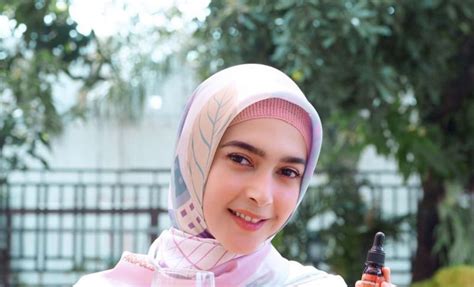 Duh Cantiknya Nabila Syakieb Tampil Berbalut Hijab Okezone Muslim