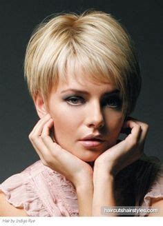 Short hair with lots of layers gives hair shape and makes it easy to style. Pin on hair
