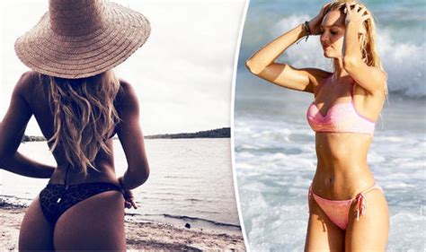 Victoria S Secret Beauty Candice Swanepoel Strips Naked For Beach Snap
