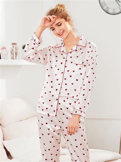 Contrast Binding Heart Print Pajama Set In 2020 Print Pajamas Pajama Set Pajama Pattern