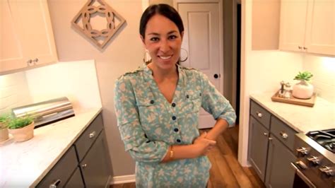Fixer Uppers Joanna Gaines Finally Reveals Her New