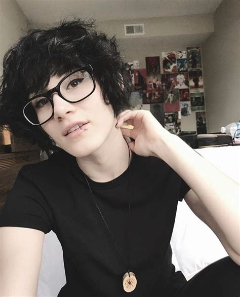 In all honesty, any haircut is a good haircut for someone who is nb. 101 Best Non Binary Fashion Inspiration | Androgynous ...