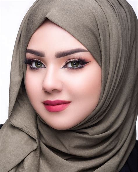 Pin On Beauty Women Faces Hijab
