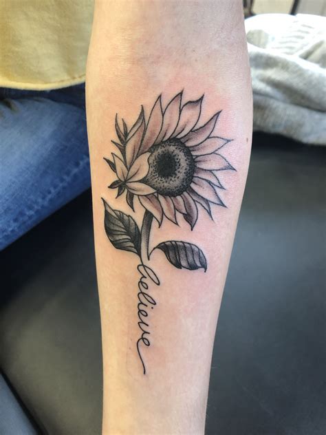135 Outstanding Sunflower Tattoos That Will Stunning Around You Body