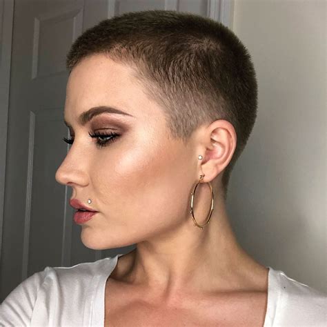 So this is technically a medium hairstyle but still falls under the short category for women who are used to having long hair. Number 8 Haircut All Over - Haircuts you'll be asking for ...