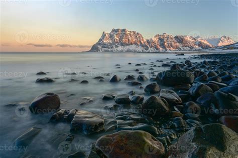 Dawn At Utakleiv Beach Lofoten Islands Norway In The Winter 16100921