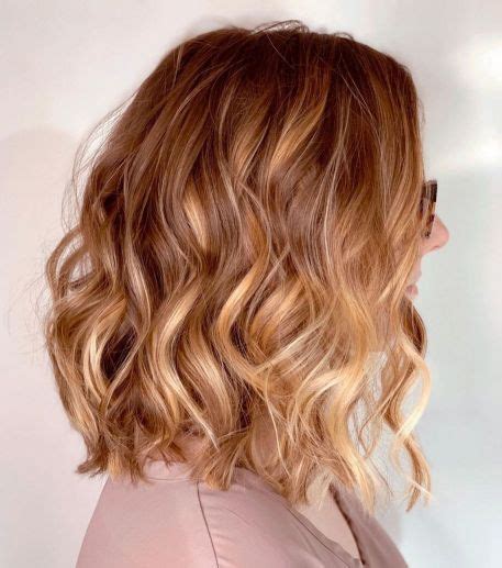 50 short, medium and long wavy bobs for 2023
