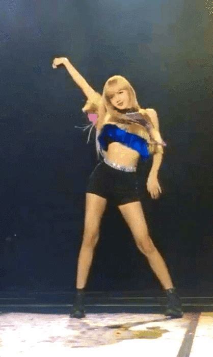 The Experts Choose Lisa Blackpink As The Idol Who Dances The Best In