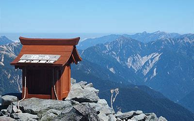 方面 後方は北アルプス ●東天狗岳山頂から硫黄岳、赤岳、阿弥陀岳、右奥には北岳、甲斐駒も見える ●東天狗岳山頂から西天狗岳、後方に中央 には右から浅間、根子、四阿山さらに妙高、火打も見える ●赤岳山頂から阿弥陀岳、後方に御嶽、乗鞍、北アルプス、諏訪湖も見える ●定番 地蔵の頭からの. 槍ヶ岳 槍ヶ岳山頂 ｜ 長野県松本市 トラベルトムのてくてく ...