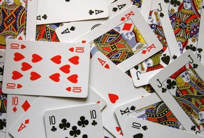 The usual number of deals played is 2, 3 and 6. Casino Cards: Different Types of Card Games