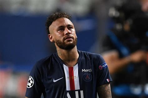 See Photos Neymar Just Couldnt Stop Crying As Psg Fail To Win Uefa