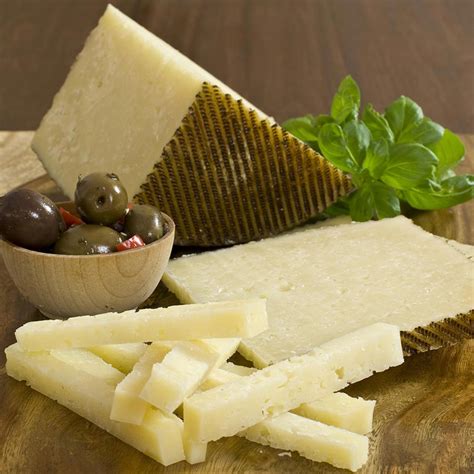 Spanish Manchego Buy Manchego Cheese At Gourmet Food Store
