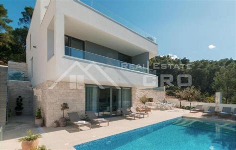 Brac Properties Luxurious Villa Placed In The First Row To The Sea In A Quiet Bay With A