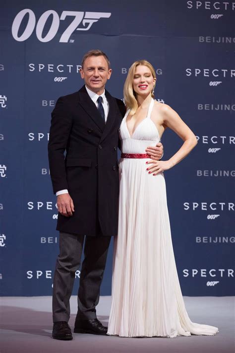 James Bond 007 Spectre Premierentour Um Die Welt Gala De