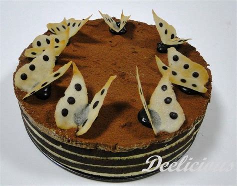 This is a dessert served in many restaurants and may seem complicated or sophisticated. Mousse Cake - CakeCentral.com