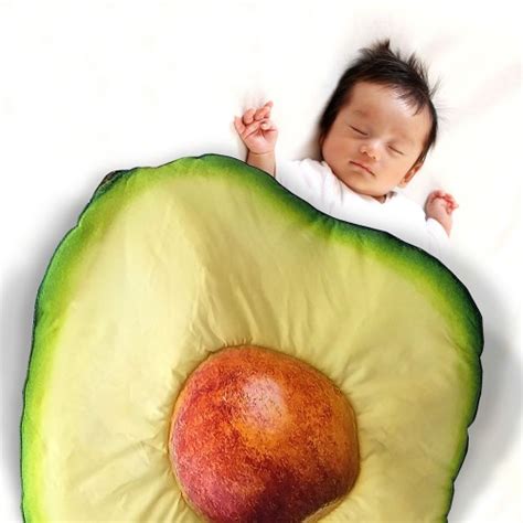 Selimut minky jadeflowerbaby dengan topi.bahan: Product - Selimut Bayi 3D