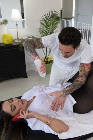 Dirty Masseur Knows Exactly What Itll Take To Please His Client Lela