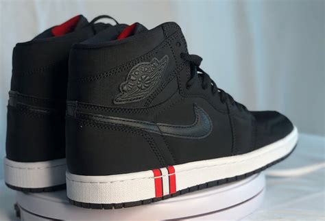 Updated on a regular basis, don't miss the sneaker you were waiting for ! Air Jordan 1 Paris Saint-Germain Release Date - Sneaker Bar Detroit