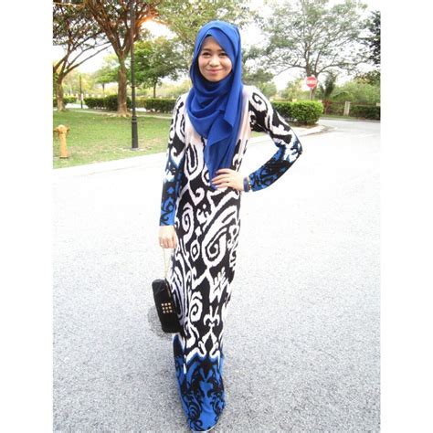 Dallas museum of art dallas, united states. Pua Kumbu by Mazlianul Maznan for Hijabista Iftar ...