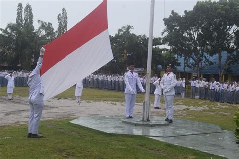 Ekstra Kurikuler Pasukan Pengibar Bendera Sekolah Sman 1 Tanjung Tiram