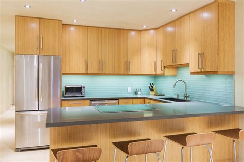 Matching or contrasting tones of the floor and kitchen cabinets emphasize the beauty of traditional and contemporary wood materials. Remodeling ContractorModern Wood Kitchen Designs ...