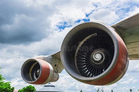Airplane Turbine Engine Stock Image Image Of Airport 15920895