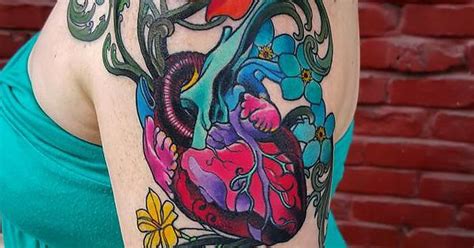 Anatomical Heart And Flowers Tattoo By Adam Sky Rose Gold S Tattoo San Francisco California