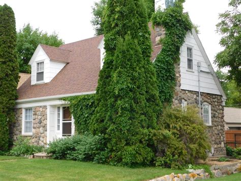 Field Stone Houses Make For Hometown Charm