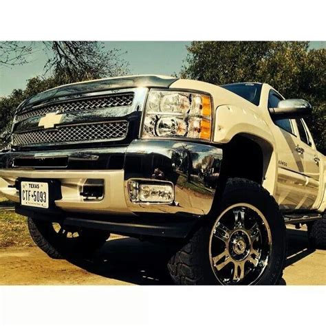 Pin By Roy Daniel Alonso On Lifted Trucks Sexy Trucks Chevy Girl Truck Yeah
