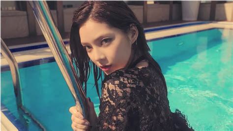 koreaboo on twitter sojin looks smoking hot in nine muses teaser ️😍🙌🏼 1b6meip4za