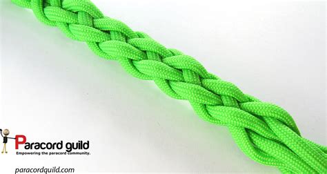 By averoningar in craft jewelry. 8 strand round braid - Paracord guild