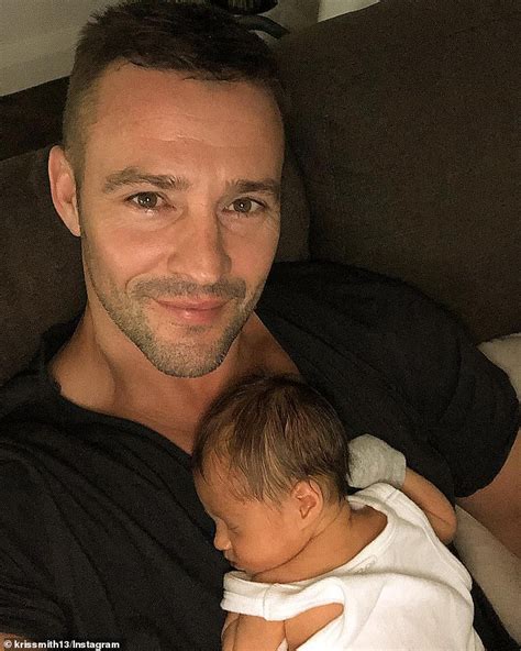 Daddys Girl Proud Father Kris Smith Posts Adorable Pic Of One Week Old Daughter Mila Elle