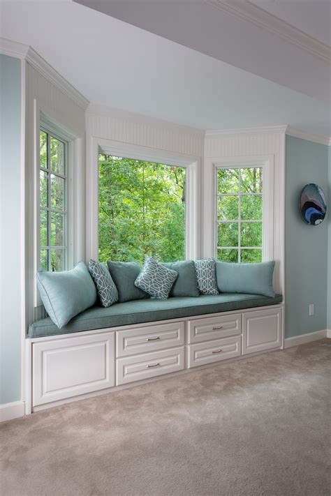 11 Sample Bedroom Bay Window Seat With Low Cost Home Decorating Ideas