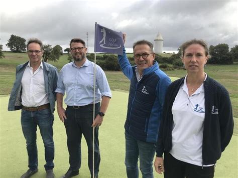 Montaigu Vendée Fier de son golf à la campagne le parcours des Alouettes aux Herbiers