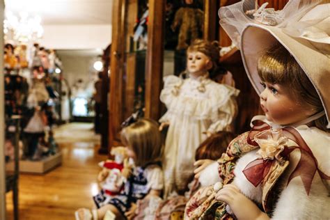 Granbury Doll House Museum