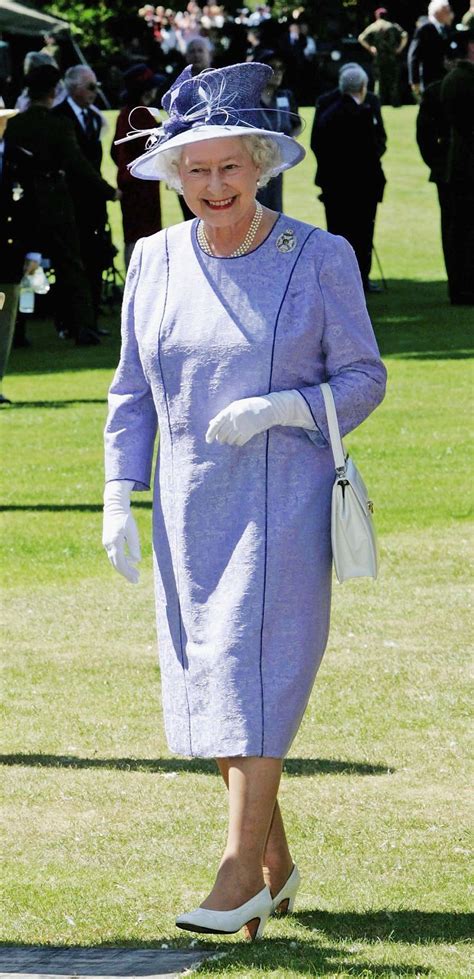 Queen Elizabeth Iis Rainbow Wardrobe The Queen Wearing Every Colour