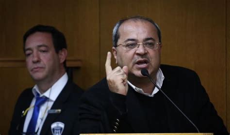תהיתי השבוע מהו בעצם ההבדל בין קואליציה בראשות בנימין נתניהו בתמיכת אחמד טיבי, לבין אופוזיציה בראשות נתניהו בתמיכת. מעצב השיער של שרה נתניהו: "חייבים להוציא להורג את אחמד ...