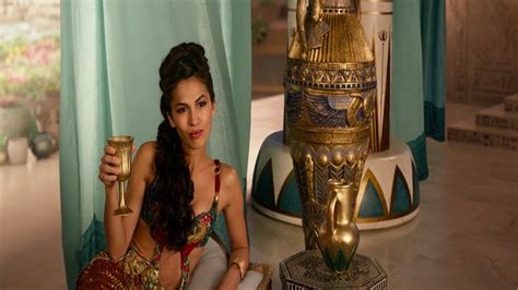 cool movie screenshots elodie yung as hathor goddess of love in gods of egypt 2016