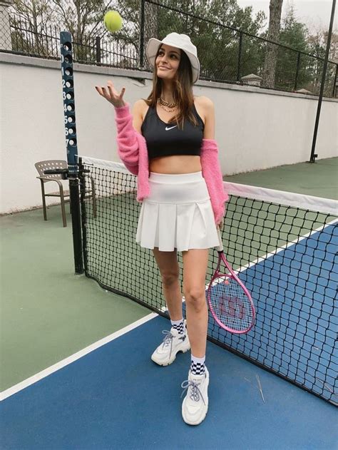 Pin by 𝚣𝚘𝚎 on Sports Tennis clothes White tennis skirt Tennis skirt