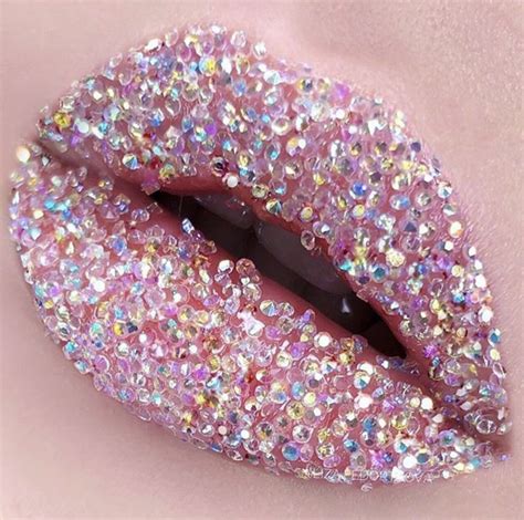 Pin By 𝒶𝓃𝓃𝒾𝑒 ♡ On L I P S Lip Art Lip Make Up Lip Art Makeup