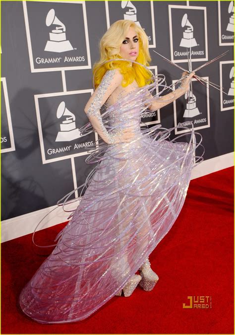 Lady Gaga Grammys 2010 Red Carpet Photo 2413009 2010 Grammy Awards